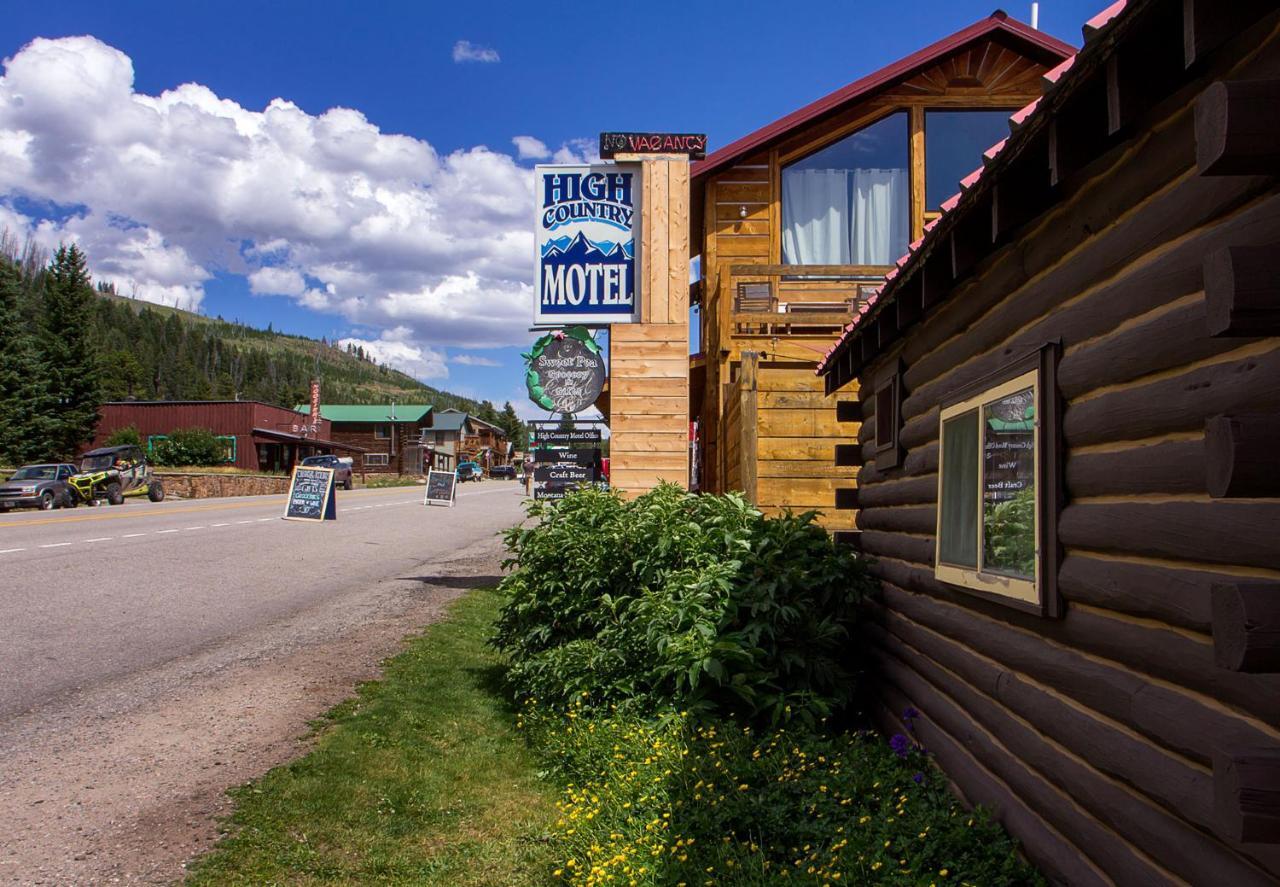 High Country Motel And Cabins Cooke City Exterior photo